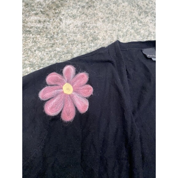Aaeda Size 2XL BLACK Boho chic Cardigan with Embroidered Flowers Open Front - Picture 8 of 9